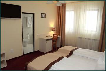 Фото номера Стандартный двухместный номер с 1 кроватью Гостевой дом Pensiunea Rix Rooms г. Фокшани 8