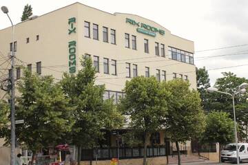 Фотографии Гостевой дом Pensiunea Rix Rooms г. Фокшани (Румыния) №1 Фото Гостевой дом Pensiunea Rix Rooms г. Фокшани 1