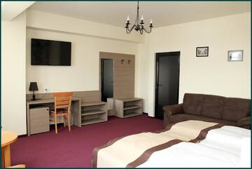 Фото номера Улучшенный двухместный номер с 1 кроватью Гостевой дом Pensiunea Rix Rooms г. Фокшани 3